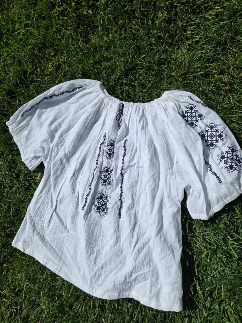 Romanian Embroidered Peasant Blouse White Black Folk Ie - size S - Picture 5 of 13